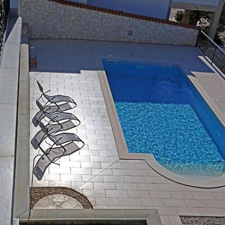 Lovely Apartment With Beautiful Pool Primošten Eksteriør billede